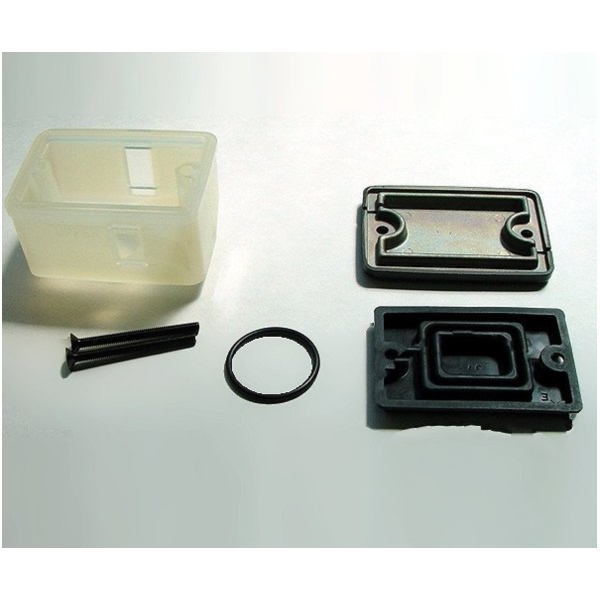 Master cylinder reservoir kit RVR102