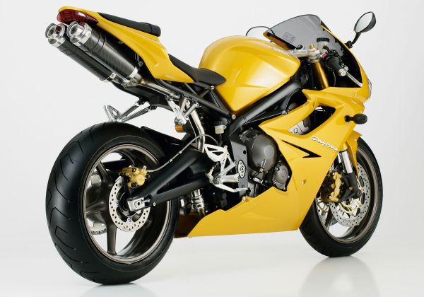 Track 1000 slip on exhaust for: TRIUMPH Daytona 675 D67LC
