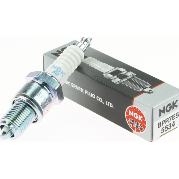 Spark plug BPR7ES fitting for Yamaha XVS Drag Star Classic 1100 VP161 2007, 62 PS, 45,5 kw