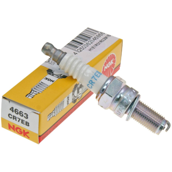 spark plug NGK CR7EB CR7EB fitting for Vespa S 2V E2 150  2007-2009, 